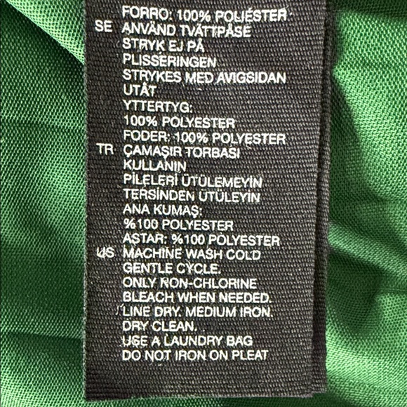 & Other Stories Stocholm Atelier Green Velvet Pleated V-Neck Belted Dress Size 8 - Picture 9 of 9